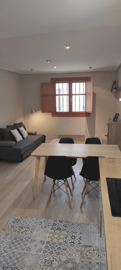 Apartamento con encanto en Casco Histórico de Burgo Exterior foto