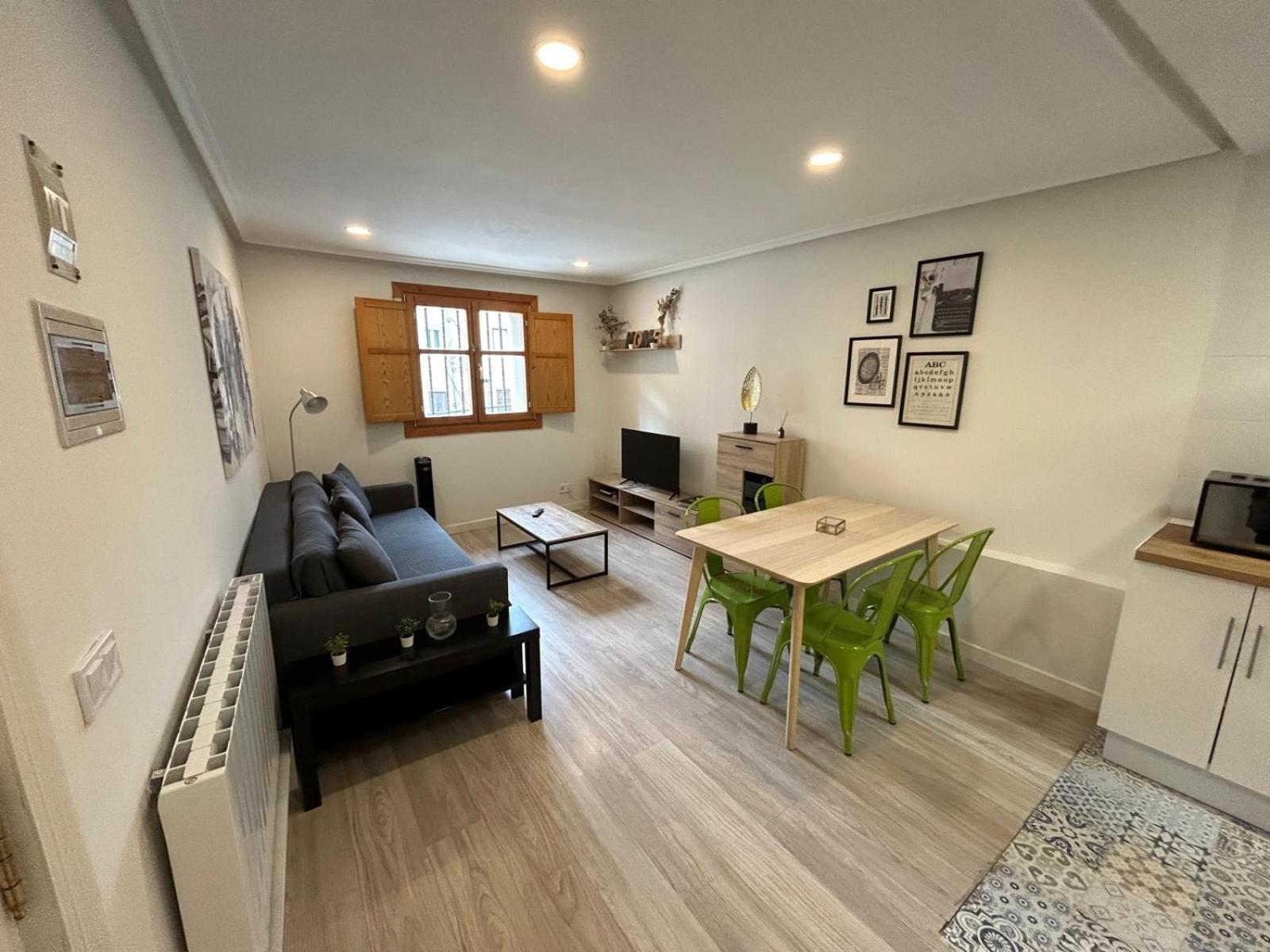 Apartamento con encanto en Casco Histórico de Burgo Exterior foto