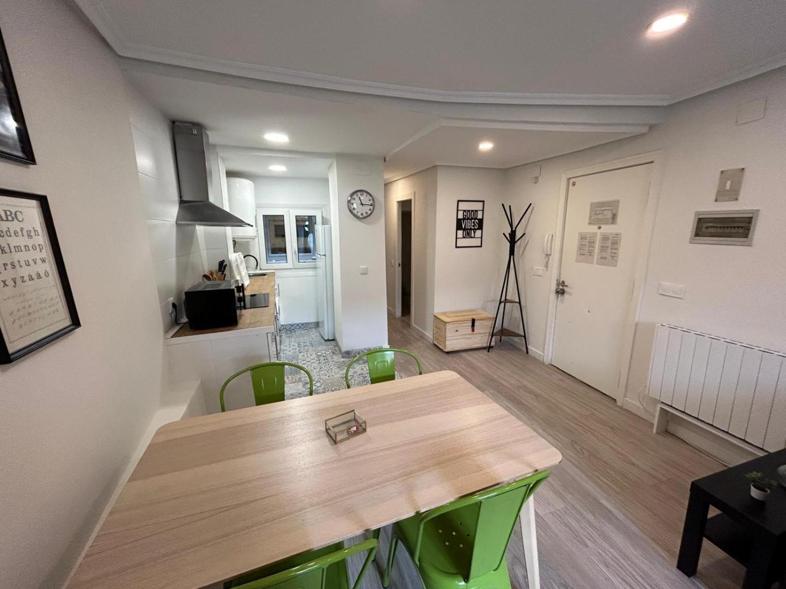 Apartamento con encanto en Casco Histórico de Burgo Exterior foto